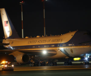 Air Force One wylądował w Warszawie