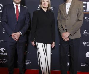 Władimir Semirunnij wsparł zrzutkę u Łatwoganga. Olimpijczyk zgolił włosy i przekazał medal na aukcję