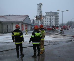 Pożar Lidla na Bielanach. 20 jednostek straży na miejscu.