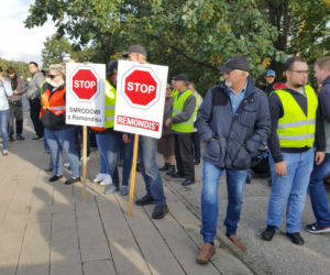 Mieszkańcy Siernieczka zablokowali ul. Fordońską