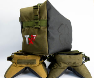 Haitański Krawiec szyje świetne worki strzeleckie