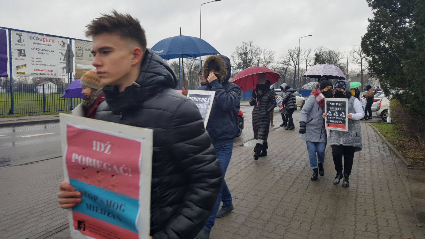 Akcja "Stop Smog" na bydgoskim Miedzyniu [ZDJĘCIA]