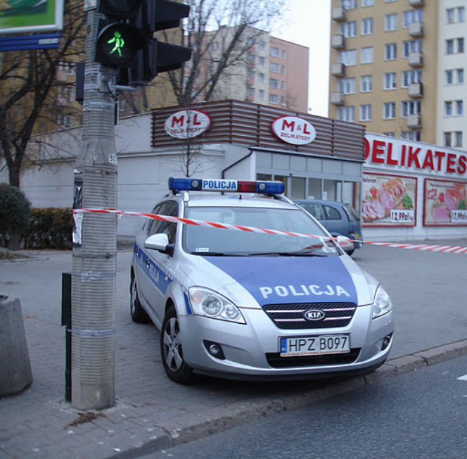 WARSZAWA, Muranów: Fałszywy alarm bombowy w delikatesach