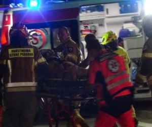 BMW zmasakrowane przez ciężarówkę. Poważny wypadek przy trasie S8