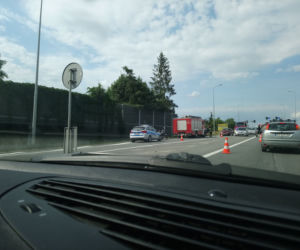 Zderzenie osobówki z motocyklem w Małopolsce [ZDJĘCIA]