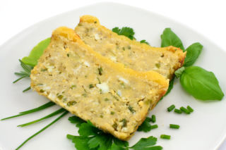 Pasztet jajeczno-pieczarkowy – wielkanocny hit bez mięsa. Delikatny, aromatyczny i znika ze stołu pierwszy