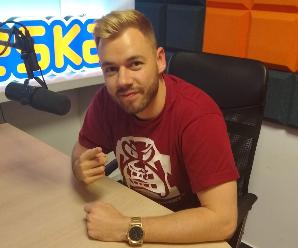 MAXIM zaśpiewa w pubie 6-Ścian