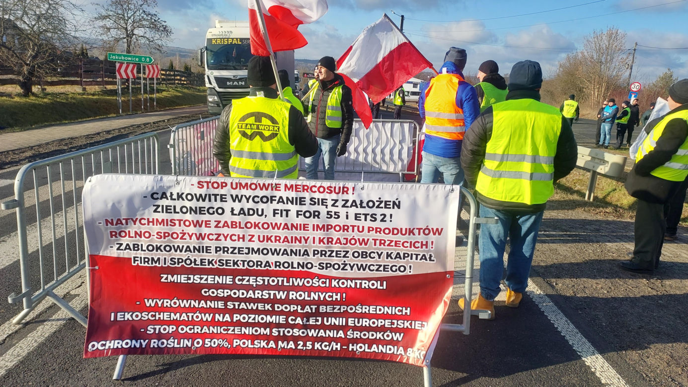 Rolnicy z woj. lubelskiego protestowali, bo mają dość unijnej polityki rolnej. Nie chcą zboża technicznego z Ameryki Południowej