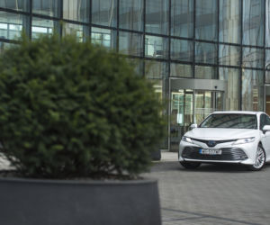 Toyota Camry 2.5 Hybrid 218 KM e-CVT Executive + VIP