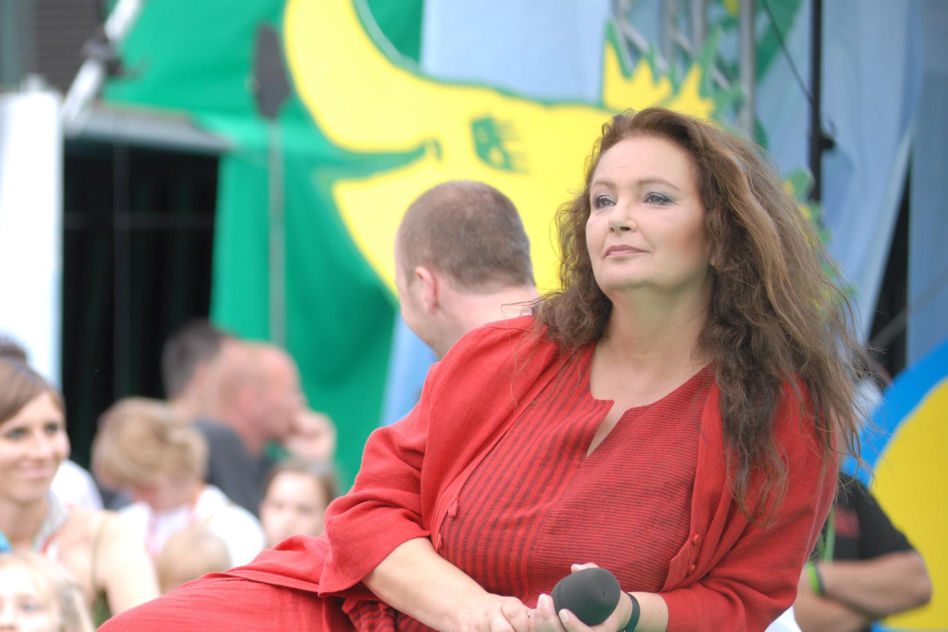 Anna Dymna kiedyś i dziś. Tak na przestrzeni lat zmieniała się niezapomniana Ania Pawlakówna
