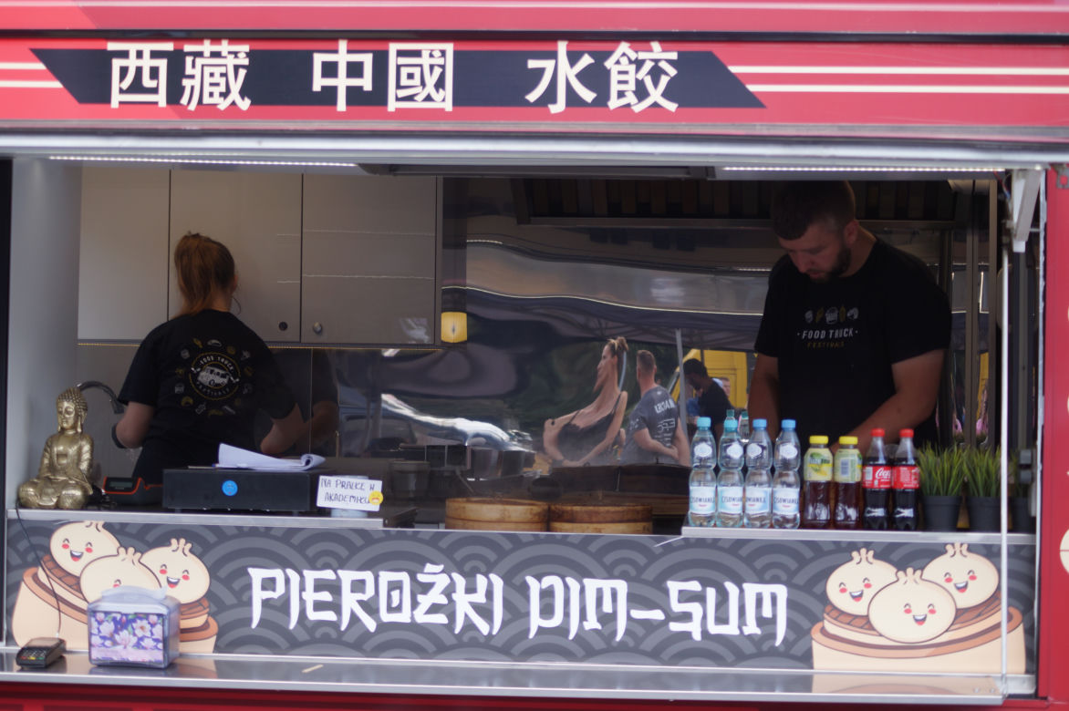 Food Truck Festiwal 2022. Restauracje na kółkach zawitały do Bydgoszczy [ZDJĘCIA]