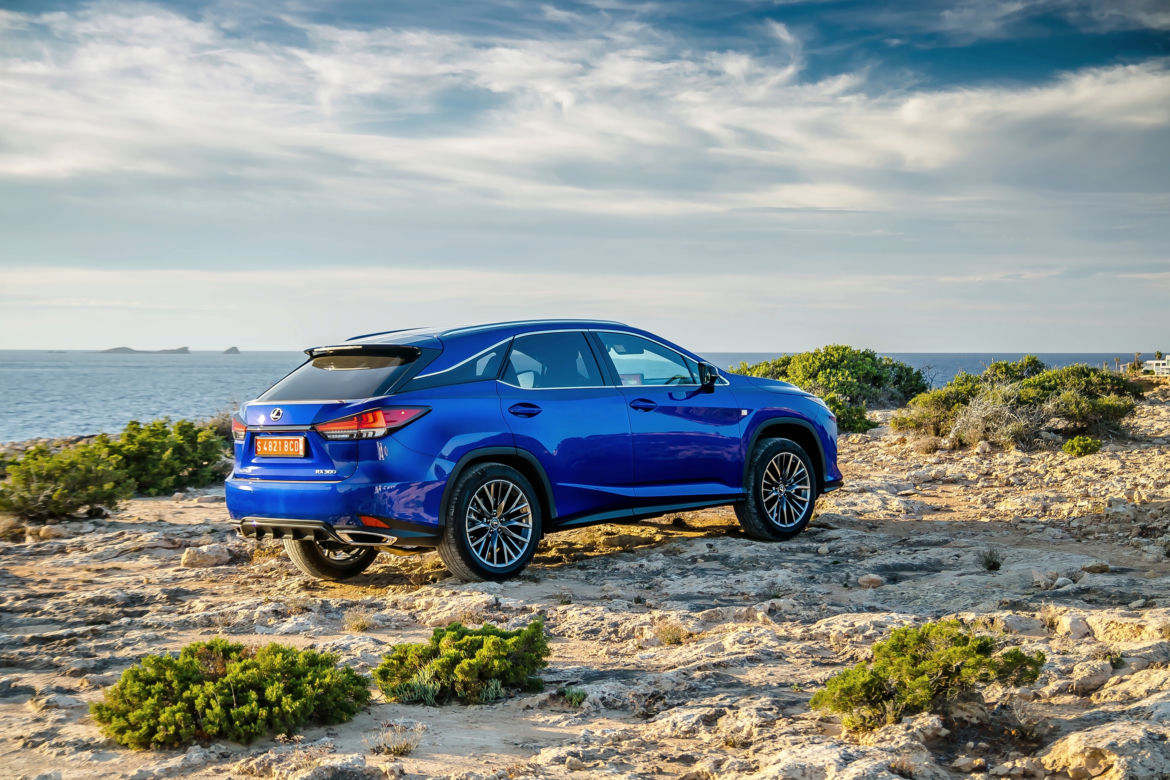 Lexus RX lifting 2020