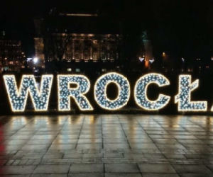 Świąteczne iluminacje na wrocławskich ulicach