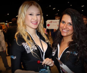 Hostessy i cosplay'e na IEM 2016