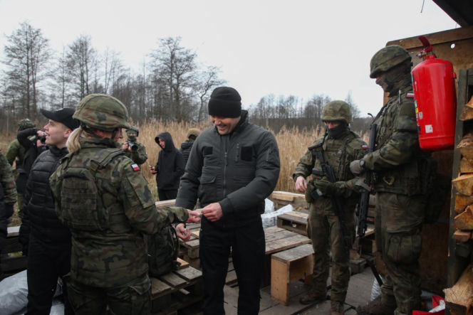 Prezydent RP Karol Nawrocki podczas spotkania świątecznego z żołnierzami