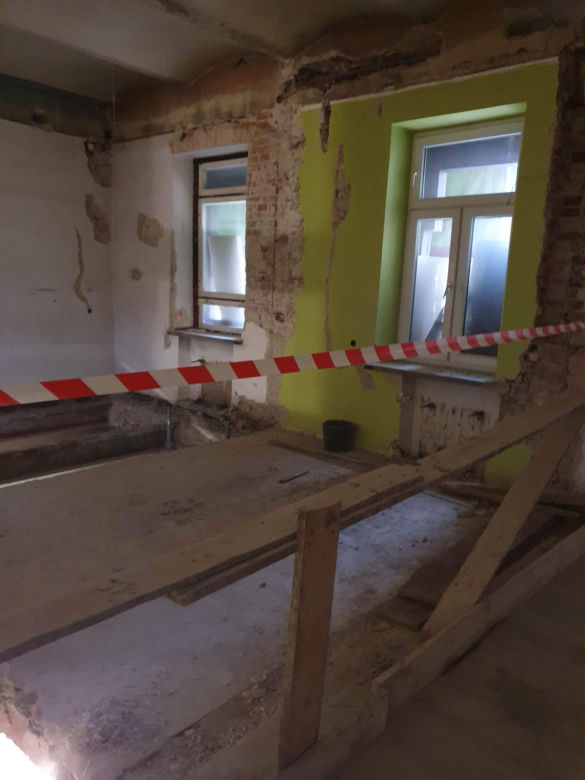 Remont hotelu przyn hali sportowej w Przemyślu