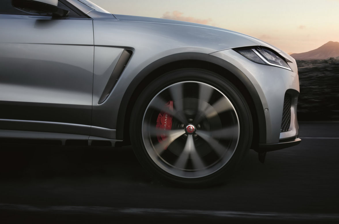 Jaguar F-Pace SVR