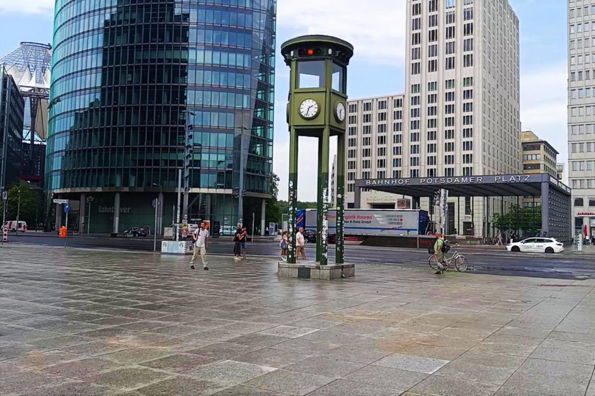 Zegar z sygnalizatorem na Potsdamer Platz