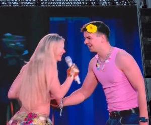 Radny z Konina na scenie z Zara Larsson