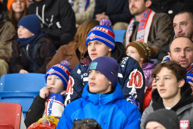KH Energa Toruń - Unia Oświęcim 2:1! Zdjęcia kibiców i zawodników obu drużyn