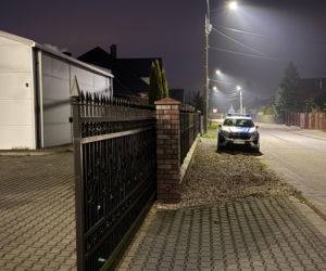 Mrozy ciało mężczyzny w domu