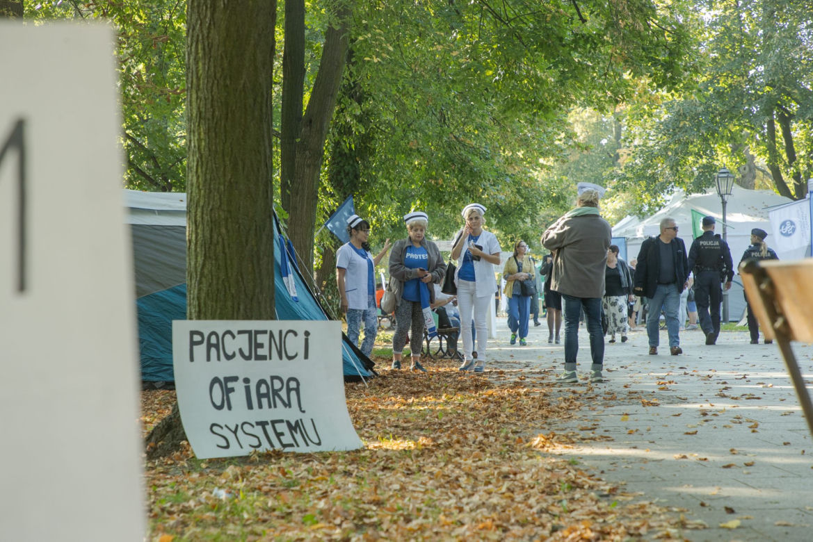 Białe Miasteczko 2.0, protest pracowników ochrony zdrowia
