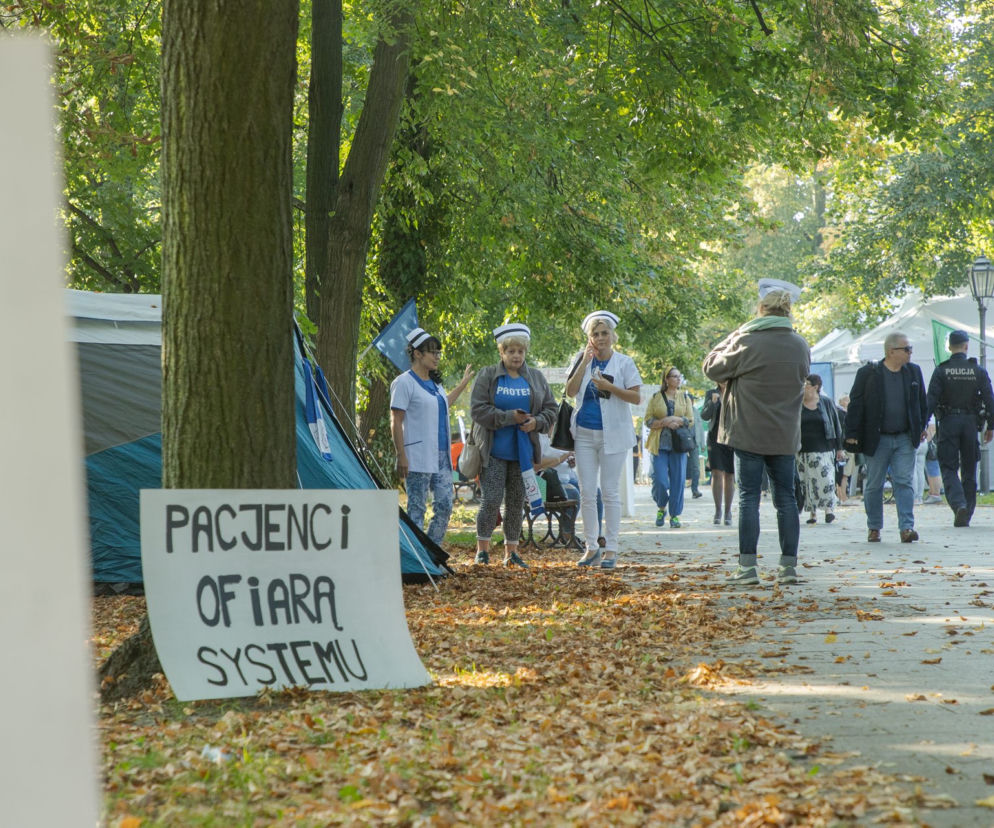 Białe Miasteczko 2.0, protest pracowników ochrony zdrowia
