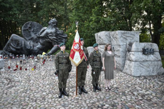 Uroczystości ku czci ofiar Rzezi Woli na Cmentarzu Powstańców Warszawy