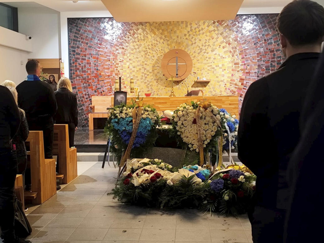 Tłumy ludzi pożegnały zamordowanego kibica w Krakowie