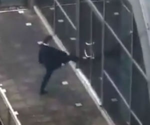 Europoseł Grzegorz Tobiszowski uwięziony na tarasie