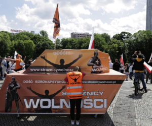 Protest antyszczepionkowców w Katowicach
