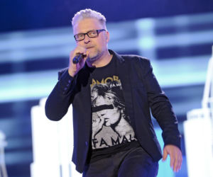 Pamiętacie jego długie włosy? Tak przez lata zmieniał się Artur Gadowski, lider legendarnej Iry