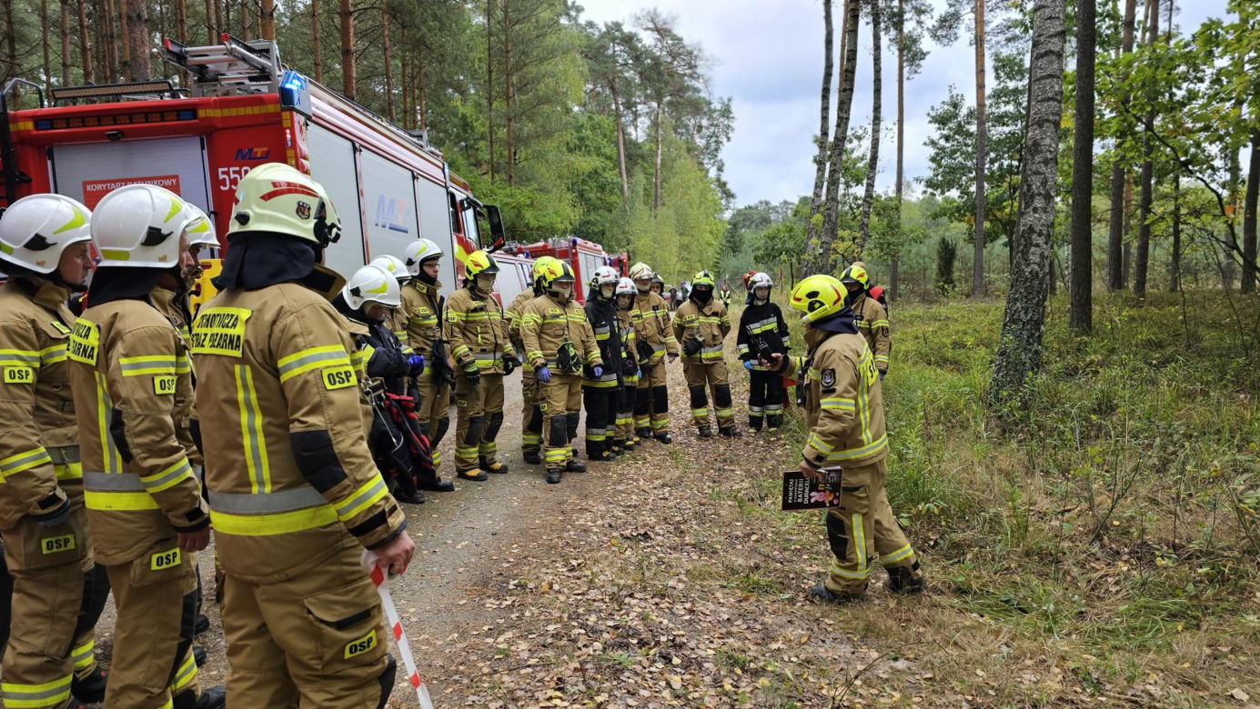 Trąba powietrzna przeszłą pod Warszawą. Pole namiotowe zniknęło w powierzchni ziemi. 26 osób potrzebowało pomocy