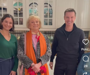 M jak miłość na planie. Agnes (Amanda Mincewicz), Paweł (Rafał Mroczek), Kisielowa (Małgorzata Rożniatowska)