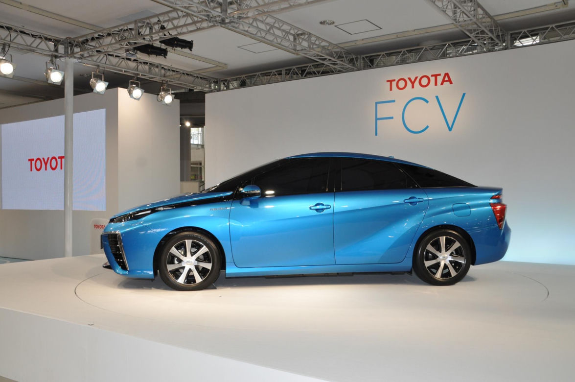 Toyota FCV 2015