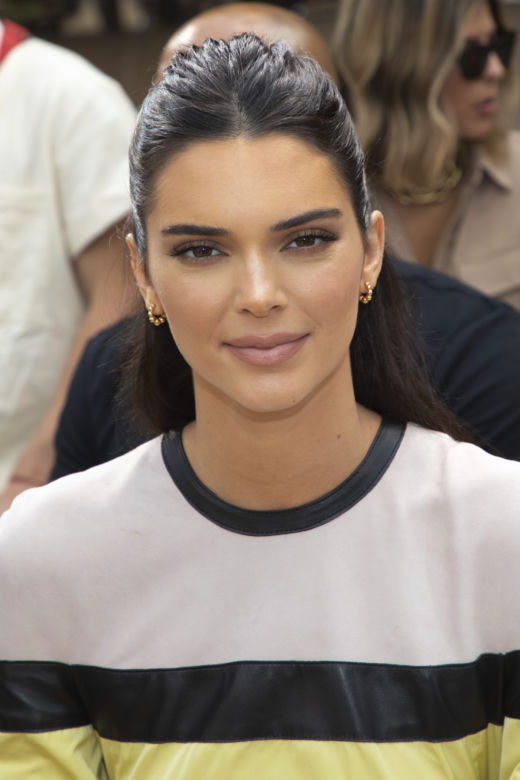 Kendall Jenner: Ta pupa zarabia ćwierć miliona dziennie 