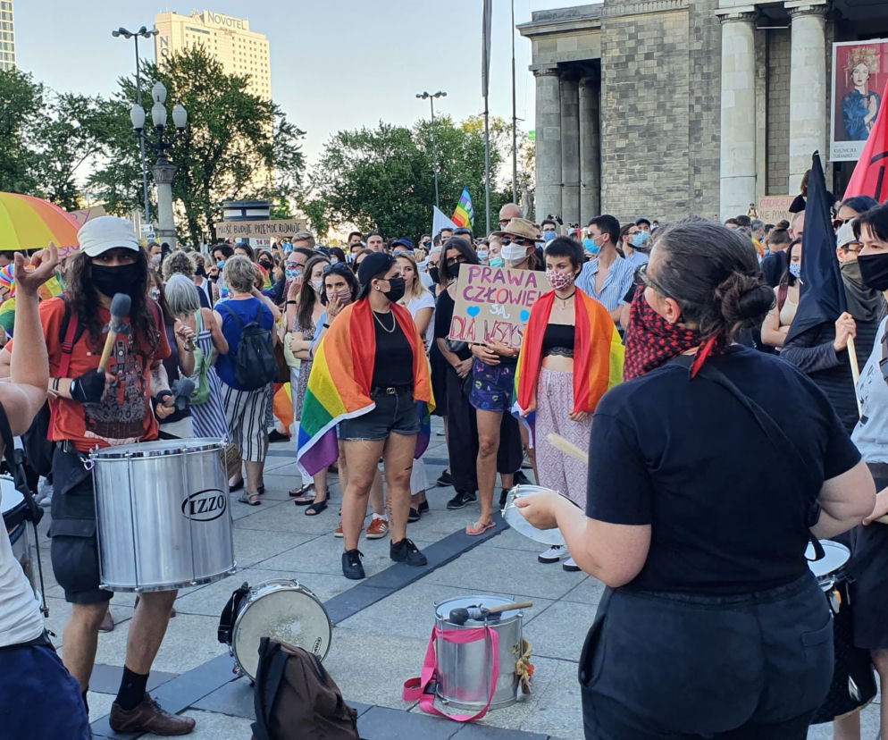 W Warszawie powstanie hostel dla osób LGBT+ Kto będzie mógł z niego skorzystać?