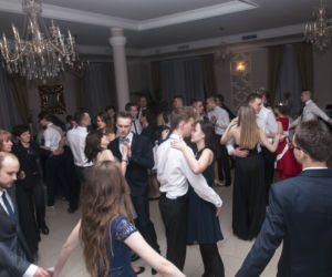 Studniówka 27 LO! Maturzyści na wielkim balu