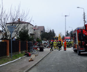 ZGINĘLI WE ŚNIE. POTĘŻNA EKSPLOZJA GAZU ZABIŁA HENRYKA I BARBARĘ. OCALAŁ JEDYNIE NICH KOT