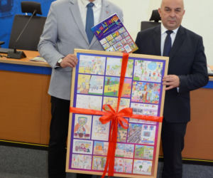 „Plastyczne Oscary” i mosty między pokoleniami. Wielki finał konkursów w ramach kampanii „Widzę – rozmawiam – reaguję” w Siedlcach