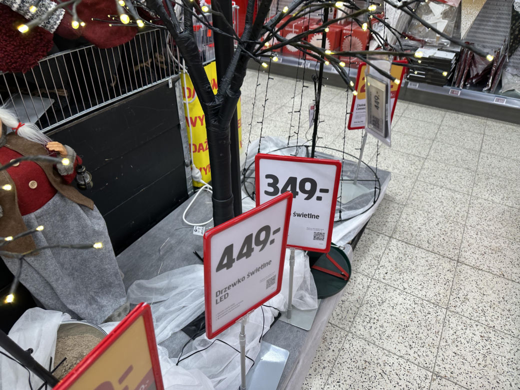 Ceny ozdób świątecznych w Krakowie. Ile trzeba zapłacić za dekoracje? 