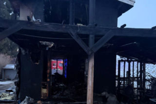 Dramat pięcioosobowej rodziny po pożarze domu. „W jednej chwili zawalił się cały ich świat”