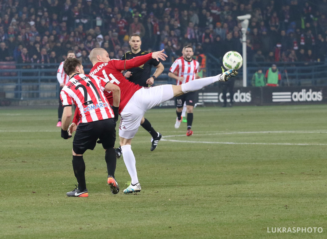 Derby Krakowa: Wisła - Cracovia 1:1