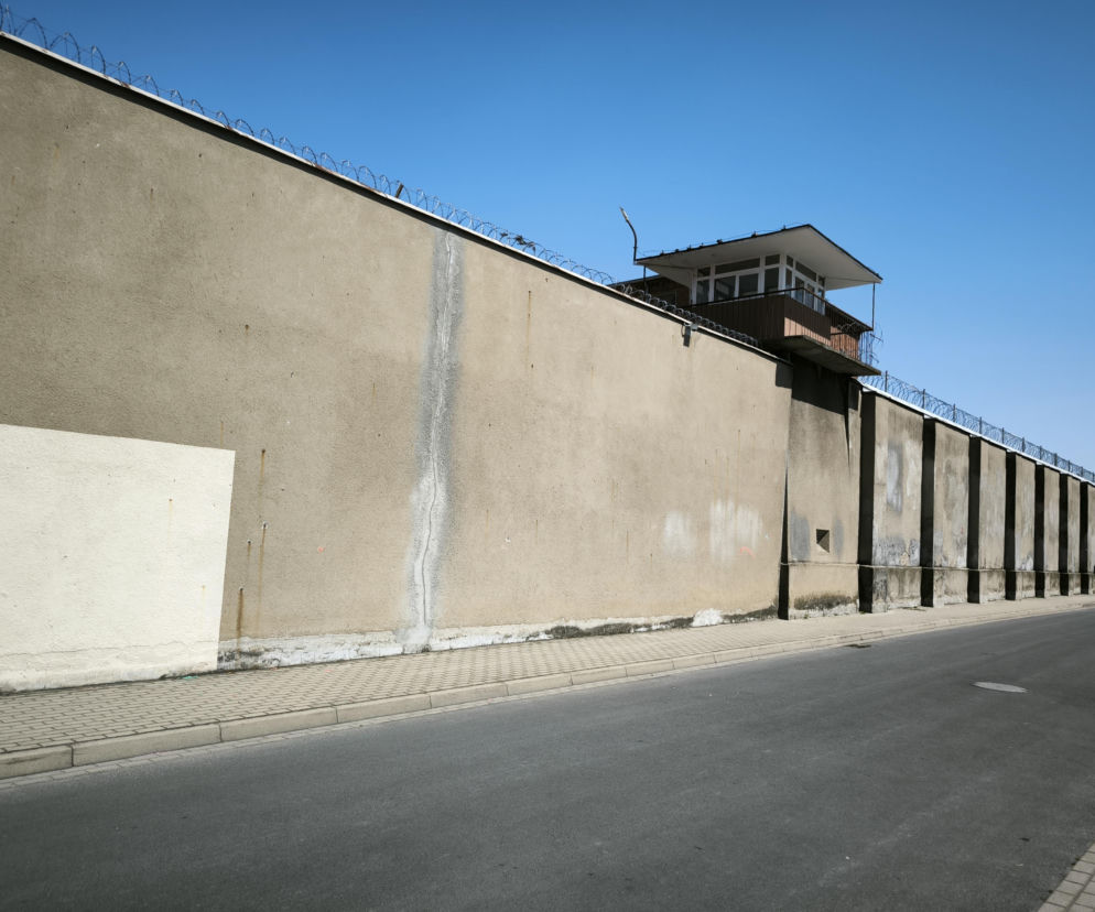 Jest praca w Zakładzie Karnym w Rawiczu – ile można zarobić?