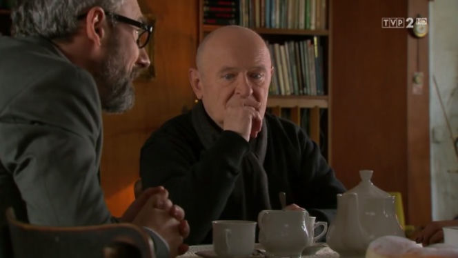 M jak miłość odc. 1140. Ksiądz (Maciej Damięcki), Adam Werner (Jacek Kopczyński)