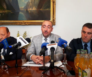 Prezydent Tadeusz Ferenc apeluje o obniżkę cen paliw w Rzeszowie
