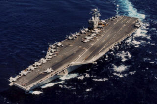 Kto ma lotniskowiec, ten ma prestiż. To kosztowny pokaz siły!