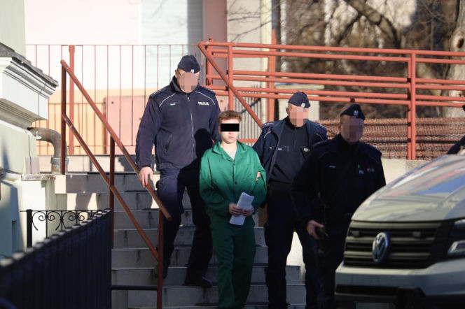 Bartosz G. przywieziony do Prokuratury Okręgowej w Płocku