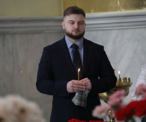 Pogrzeb małej Kiry jej mamy i babci zabitych w Mariupolu