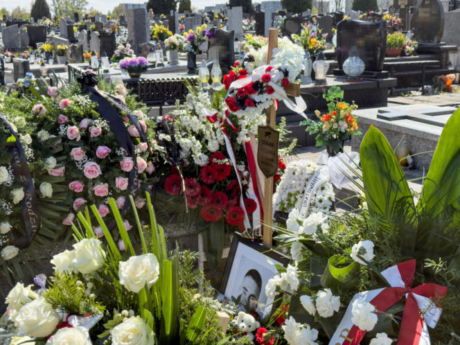 Tak wygląda grób Łukasza Litewki dzień po pogrzebie. Widok rozdziera serce